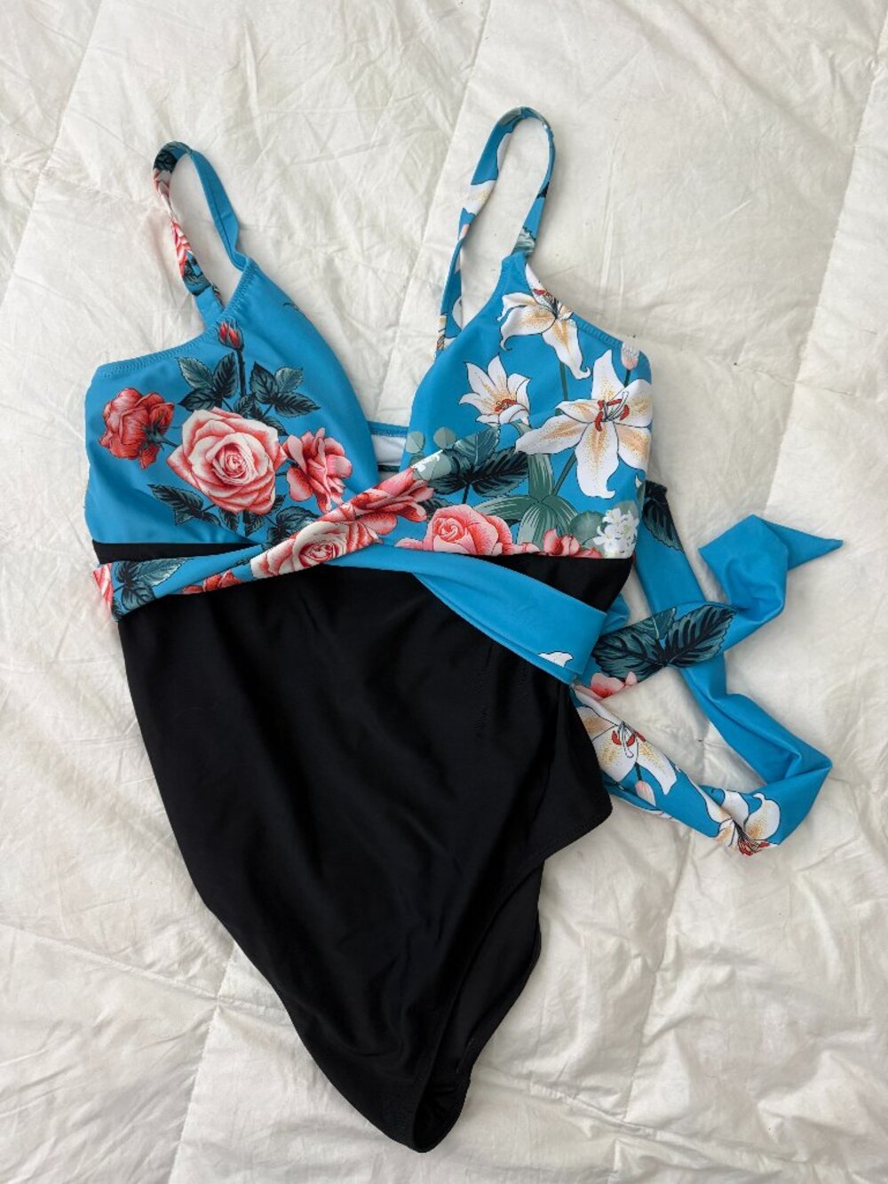 NWT CUPSHE Tummy Control Bathing suit